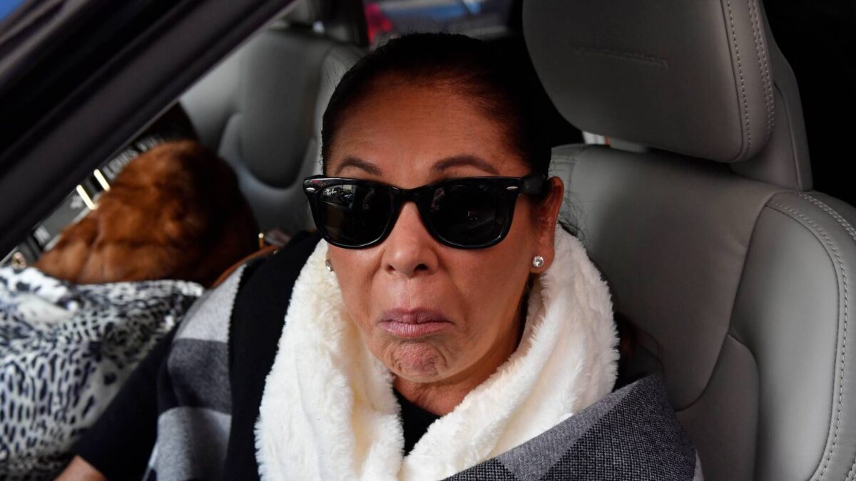 Isabel Pantoja se enfrenta a tres años de cárcel y a una multa de 10.800 euros