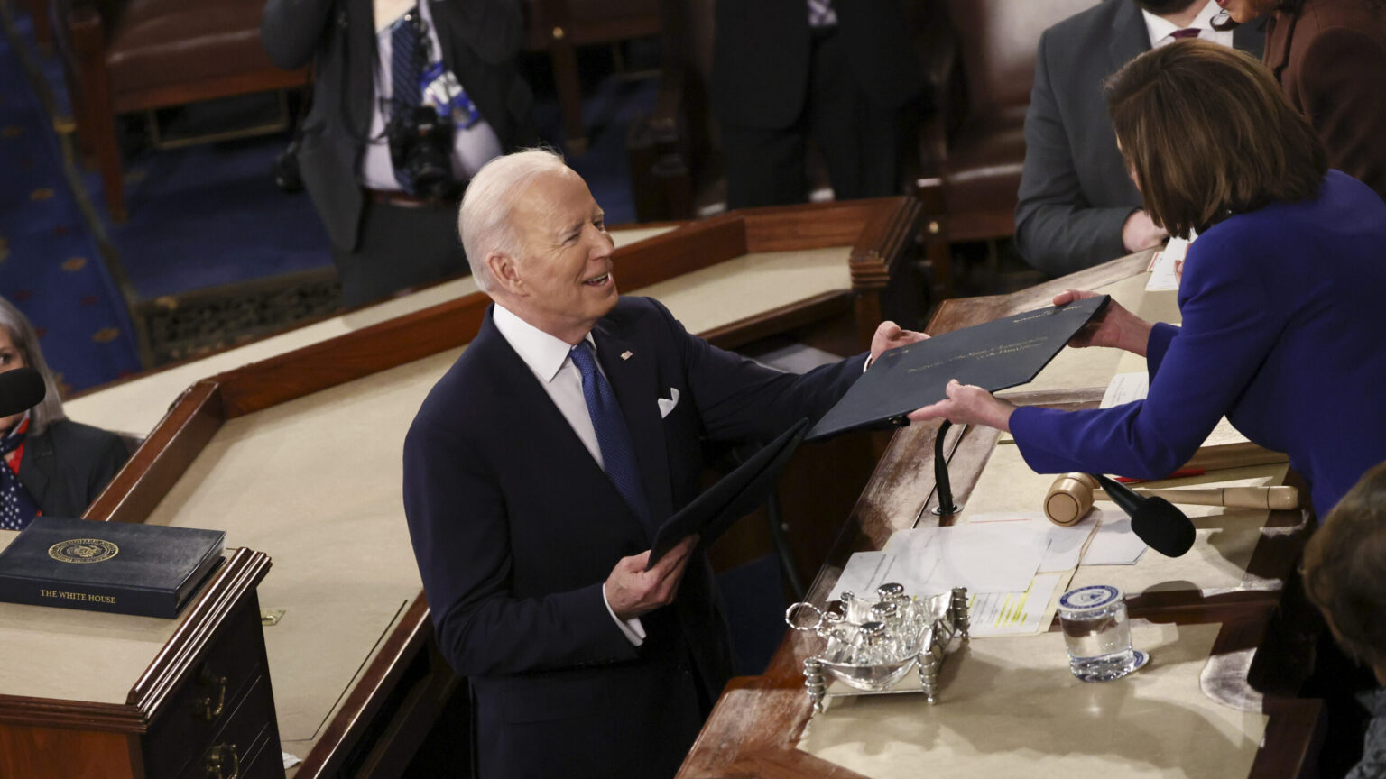 Biden lanza los Presupuestos para 2023 con impuestos a los ricos y más gasto en defensa