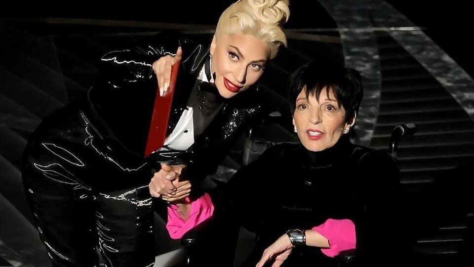 Liza Minnelli, la leyenda que opacó Will Smith: en silla de ruedas por su grave enfermedad