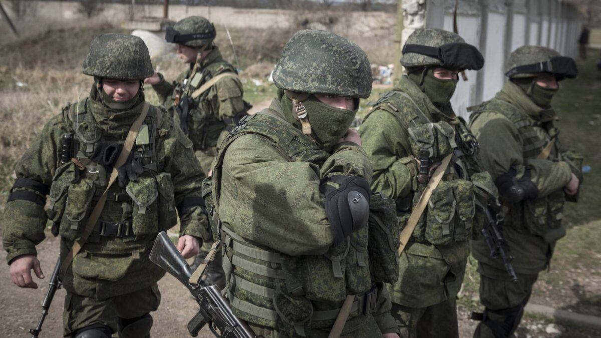 Rusia reforzará sus fronteras del oeste en respuesta a la actitud de la OTAN