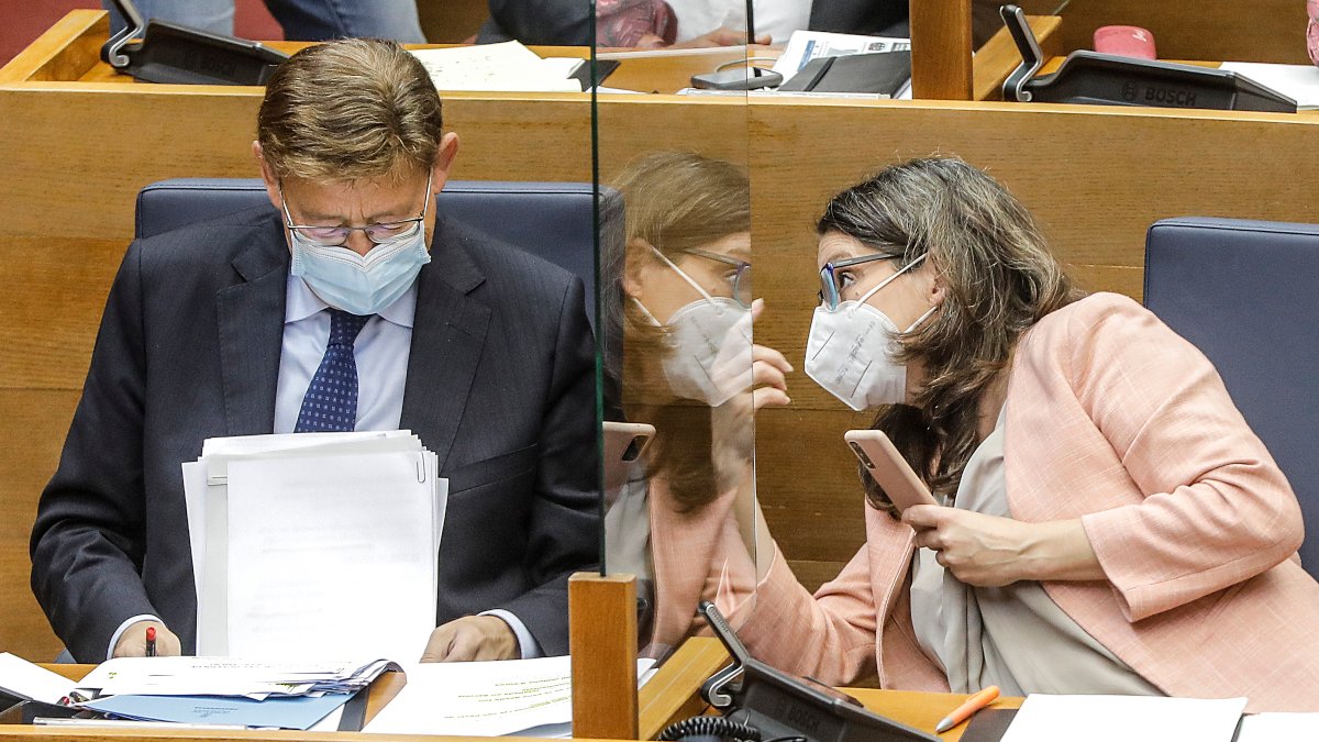 Ximo Puig maniobra para que Mónica Oltra dimita ante su inminente imputación
