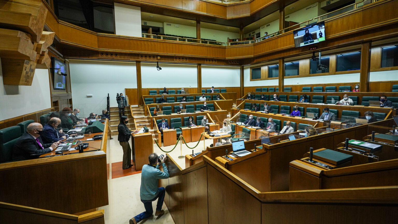 El Constitucional da la razón a Vox y anula su «cordón sanitario» en el Parlamento Vasco