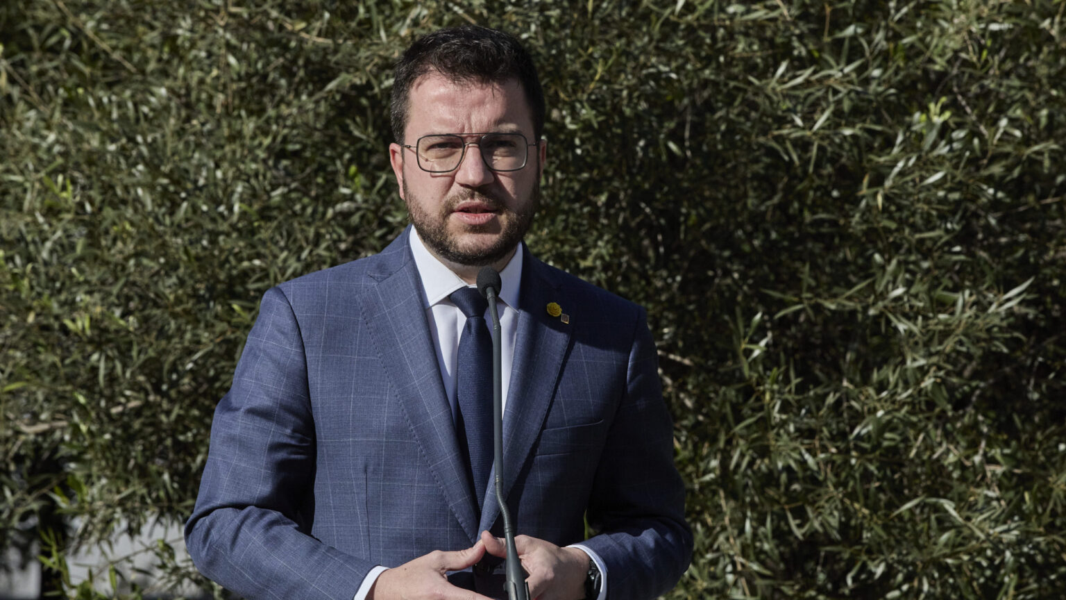 La Generalitat ordena por carta a los colegios incumplir la sentencia del 25% de castellano