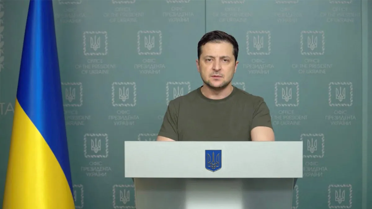Zelenski pide a la UE que no abandone a los ucranianos: «Luchamos por la libertad que ustedes tienen»