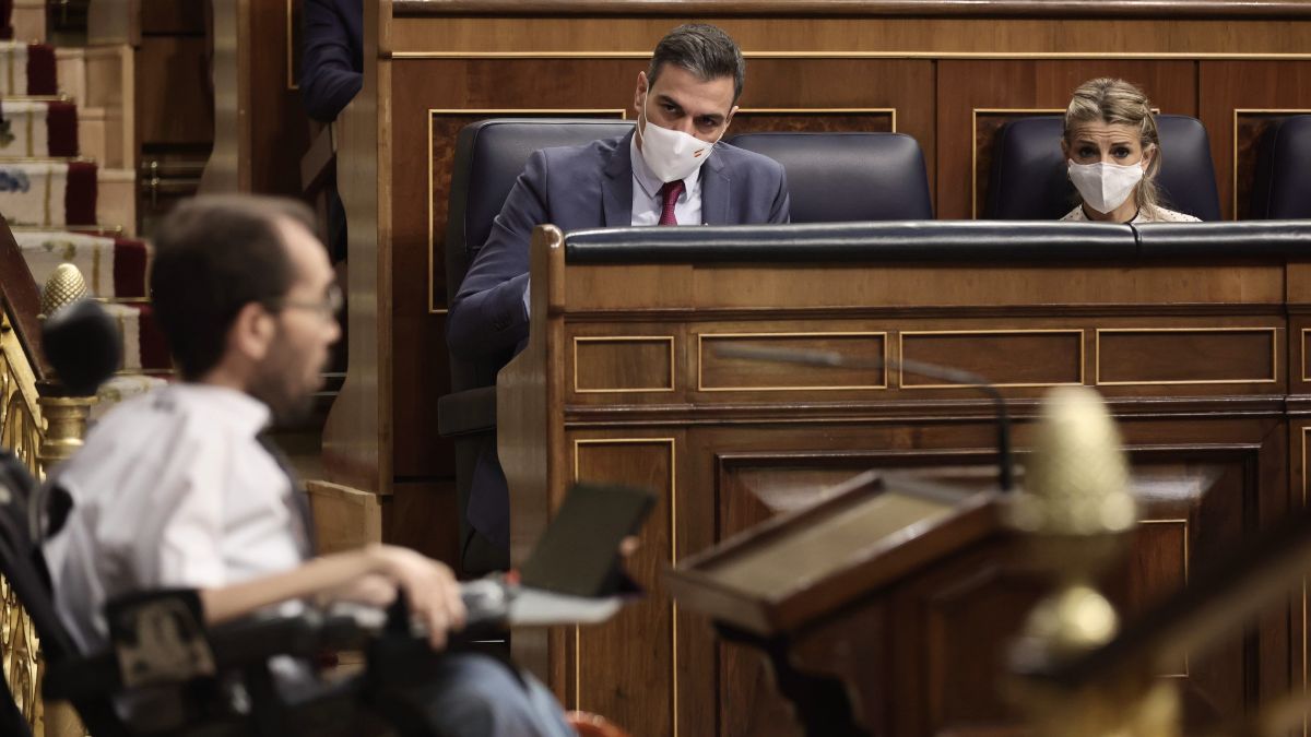 Los socios de Sánchez le empujan a comparecer en el Congreso para explicar el viraje sobre el Sáhara