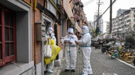 Shanghái comienza un confinamiento para atajar su peor rebrote de covid: hará test a millones de personas
