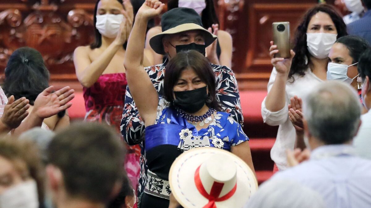 Chile incluye la eutanasia en la nueva Constitución: «La gente merece morir dignamente»