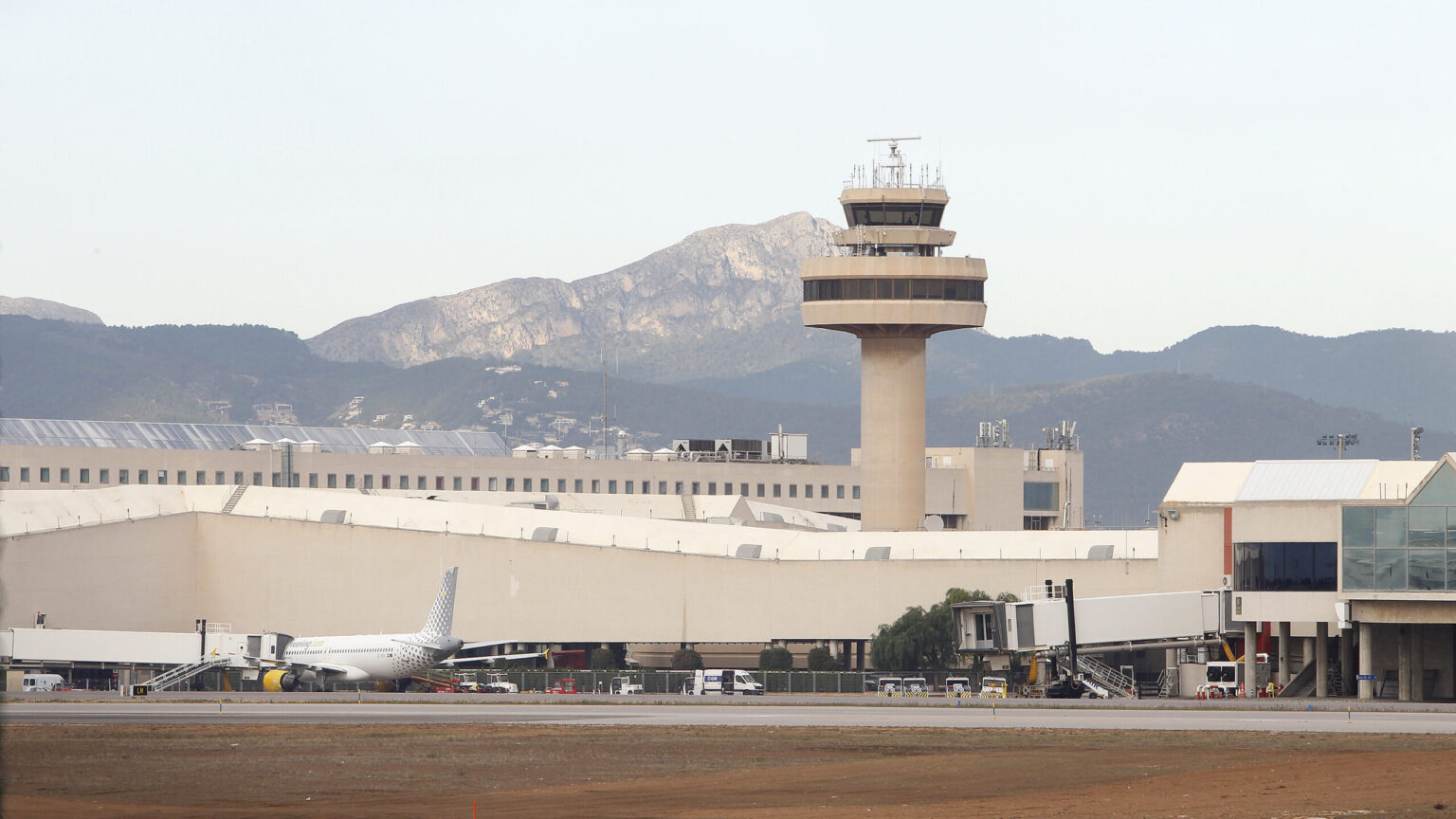 Procesan por sedición a los 21 detenidos por el aterrizaje forzoso de la «patera aérea» en Palma