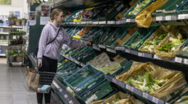 El 19% de los españoles ha reducido su compra en el supermercado por el alza de precios