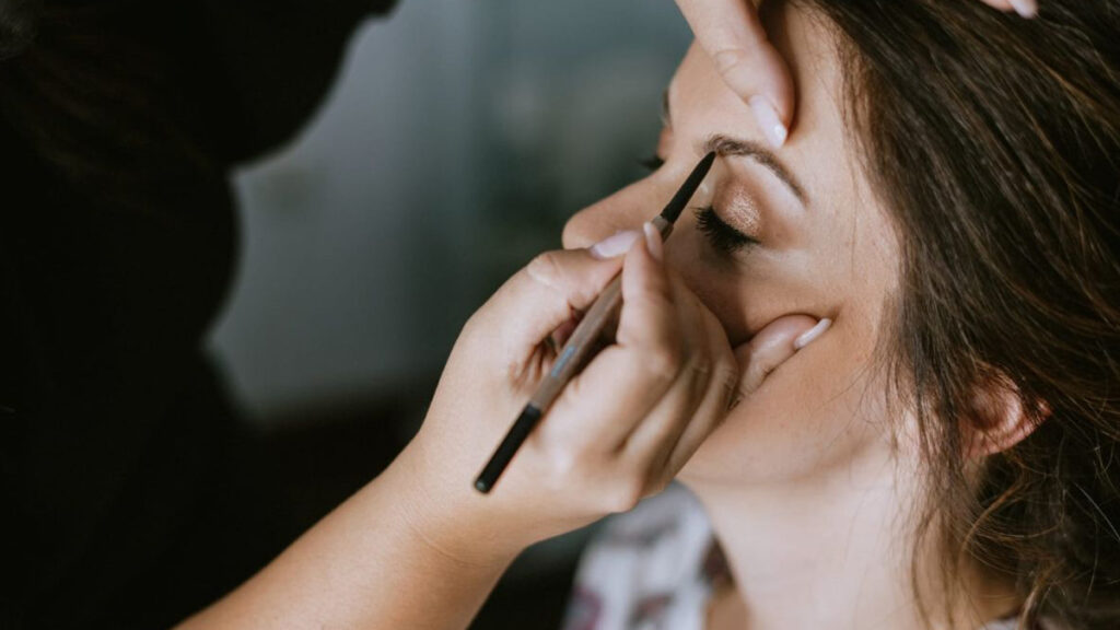 Maquillaje profesional de cejas (fuente: Cristina Lobato)