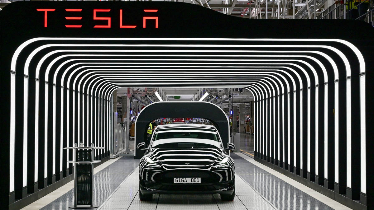 Tesla alcanza resultados récord en el primer trimestre a pesar de desafíos logísticos