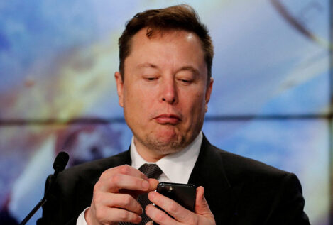 Elon Musk exige a Twitter pruebas sobre la cifra de cuentas falsas
