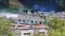 Al menos 12 presos muertos en enfrentamientos en una cárcel de Ecuador