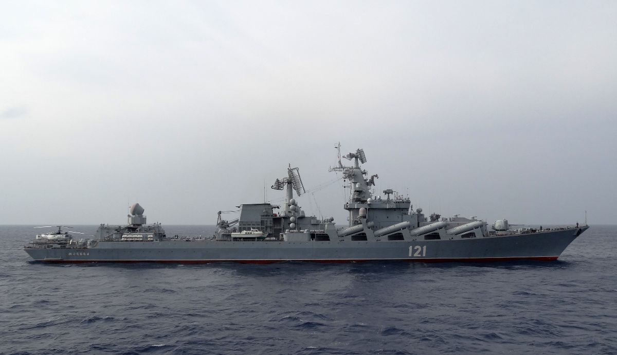 Se hunde el buque insignia de Rusia que había sido gravemente dañado