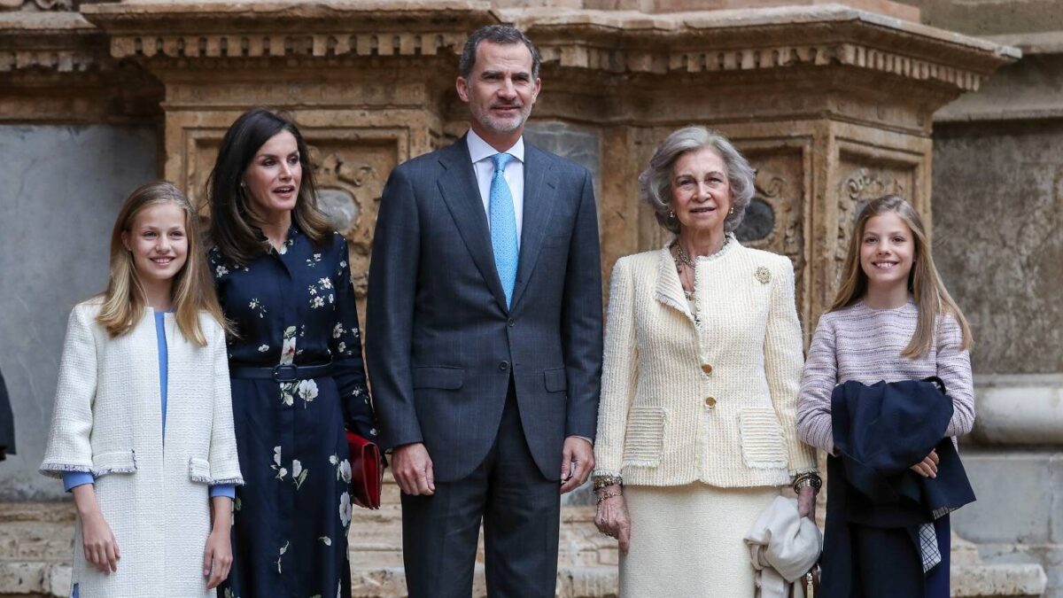 Una foto polémica, una visita y un desaparecido: la Semana Santa de la Familia Real