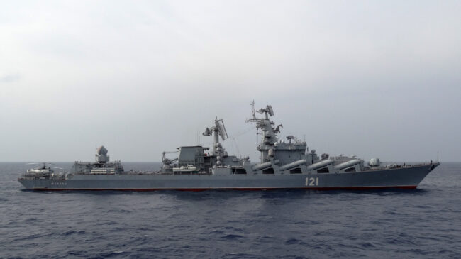 Rusia admite un muerto y 27 desaparecidos en el hundimiento del buque militar en el mar Negro