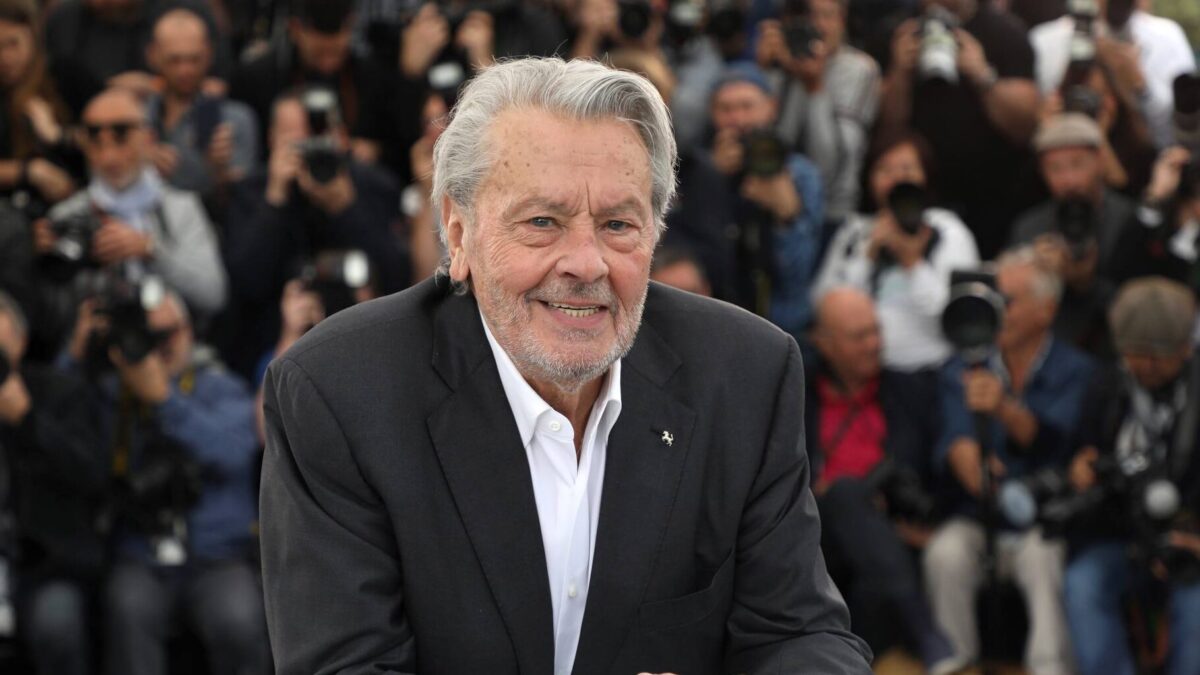 Alain Delon solicita el suicidio asistido: sus últimas palabras y sus dos grandes amores