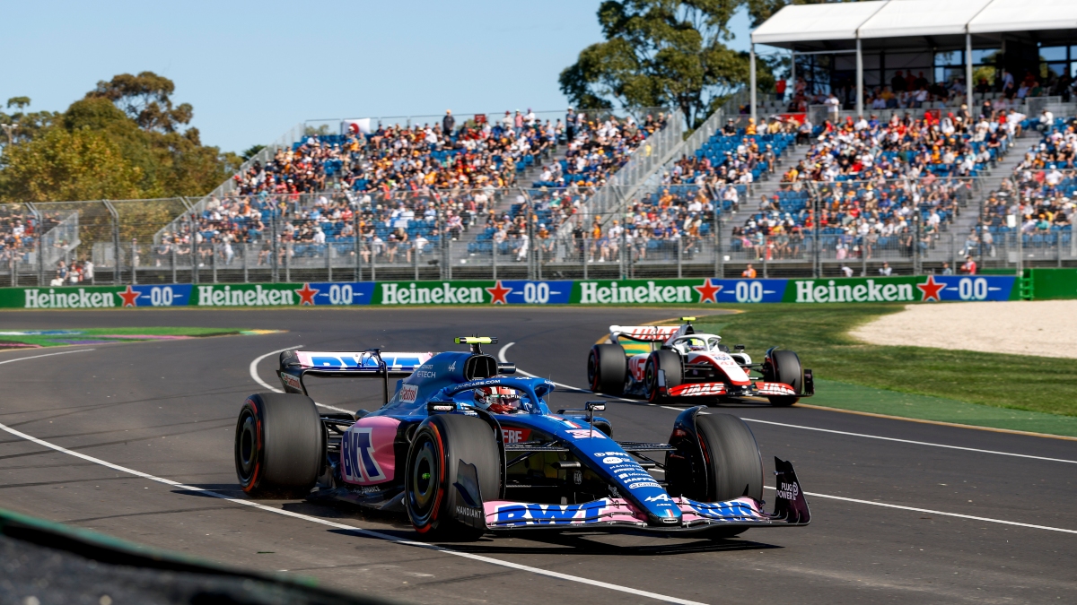 Sainz y Alonso logran el tercer y el cuarto puesto en los segundos libres de Australia