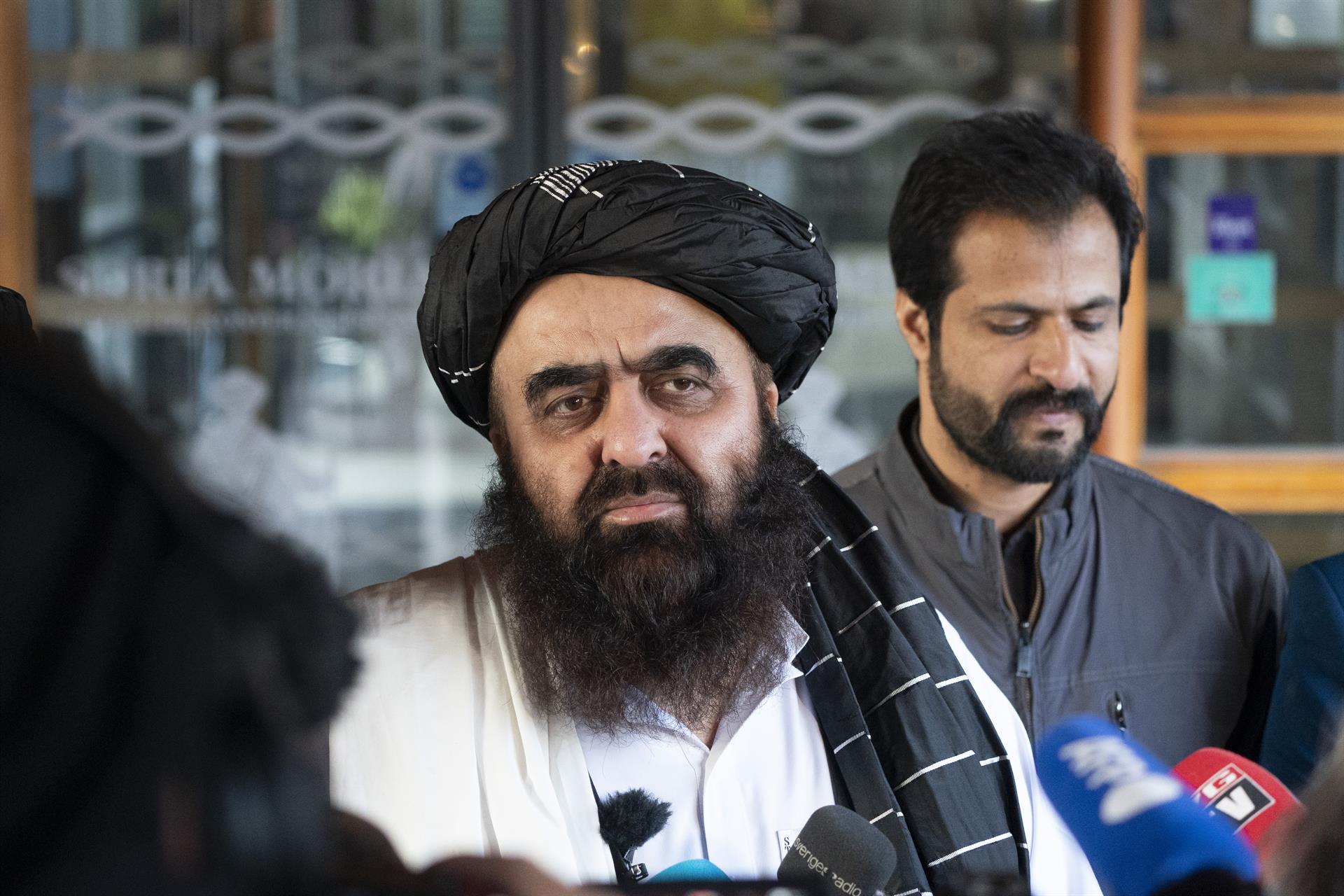 Rusia se convierte en el primer país en reconocer al gobierno talibán de Afganistán