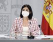 Darias defiende las compras de Sanidad y carga contra los «whatsapps y yates» de Madrid