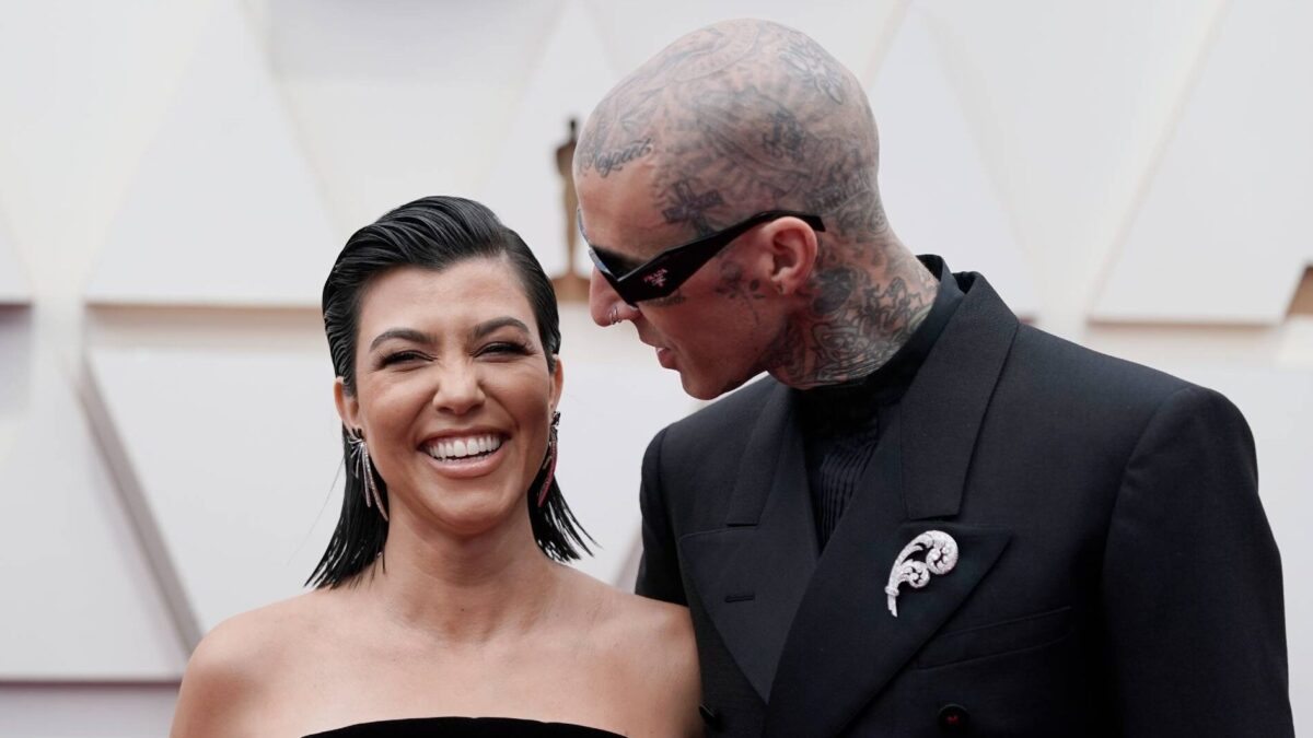 Kourtney Kardashian abre el álbum de su boda secreta con Travis Barker en Las Vegas