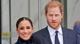 El príncipe Harry y Meghan Markle le asestan un ‘golpe bajo’ a Buckingham