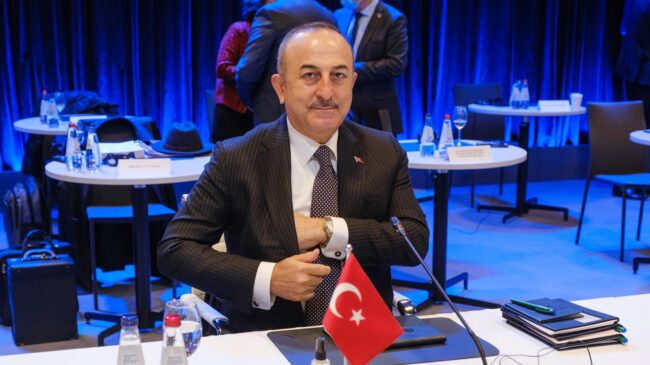 Turquía dice que «algunos países de la OTAN» quieren que la guerra continúe para que Rusia «se debilite»