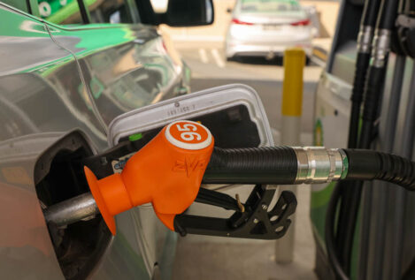 Funcas cuestiona el bonus a los carburantes pero calcula que topar el gas reducirá el IPC