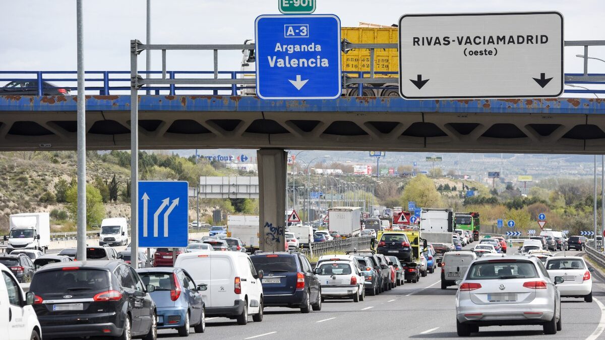 ‘Operación salida’ Semana Santa 2022: estado de las carreteras, atascos y gasolineras más baratas