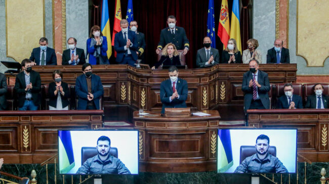 El 40% de los españoles apoya la actuación del Gobierno ante la guerra de Ucrania