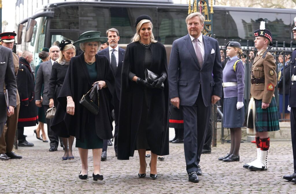 Guillermo y Máxima de Holanda, que sí asistieron al funeral por el duque de Edimburgo, no ofrecerán una recepción oficial a los duques de Sussex durante su estancia en su país. Gtres