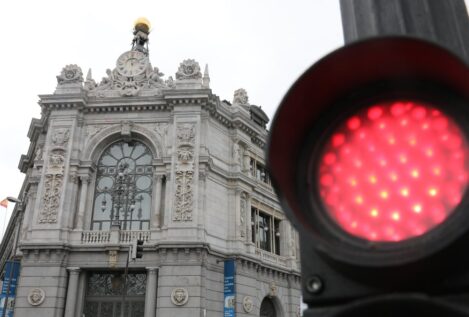 El Banco de España alerta: la subida de la luz puede disparar la morosidad de las rentas bajas