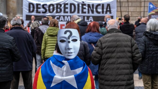 El 48% de los catalanes no quiere la independencia y el 44% sí, según el CEO