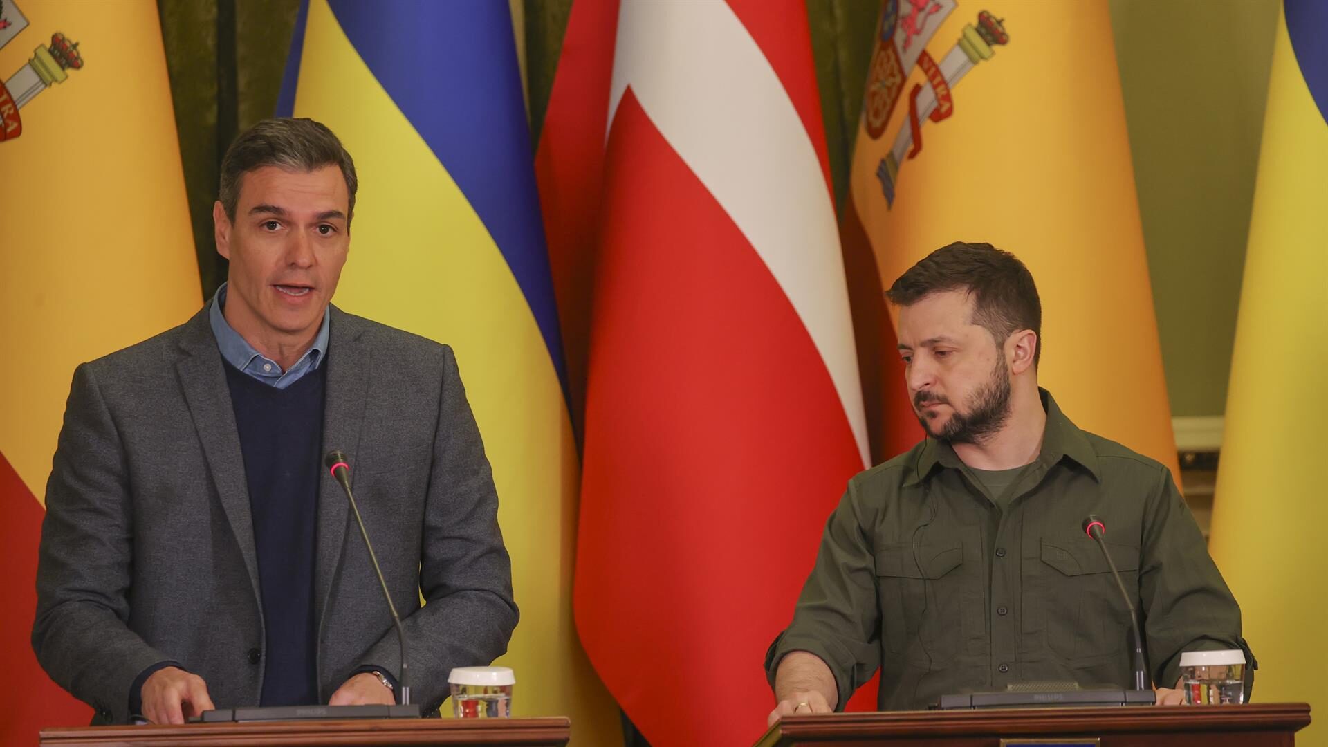 Volodímir Zelenski recibe a Pedro Sánchez en Kiev