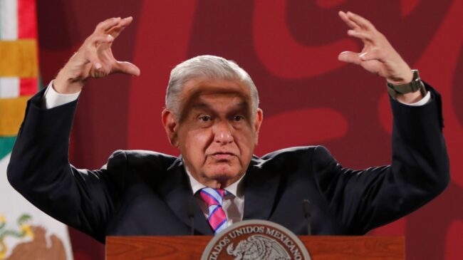 "Demagogia y pantomima": una ONG critica duramente la consulta de revocación de López Obrador
