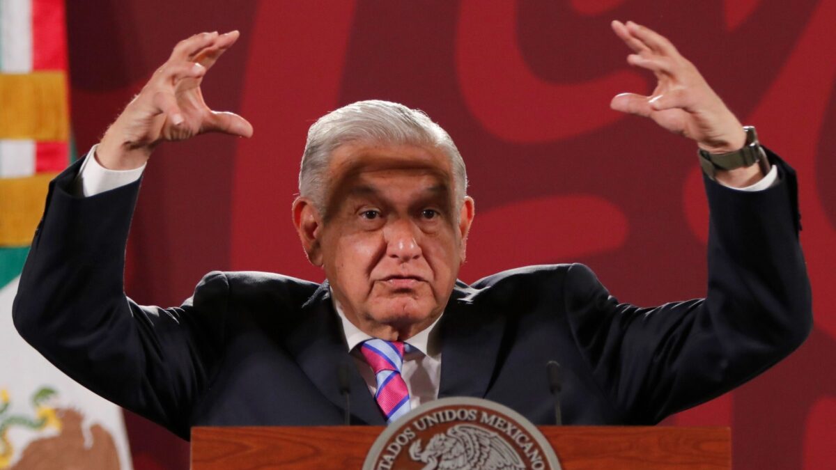 El México de AMLO se desangra: aparecen seis cabezas decapitadas encima de un coche en Chilapa