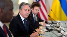 EE.UU. reanuda sus operaciones diplomáticas en Kiev tras la visita de Blinken