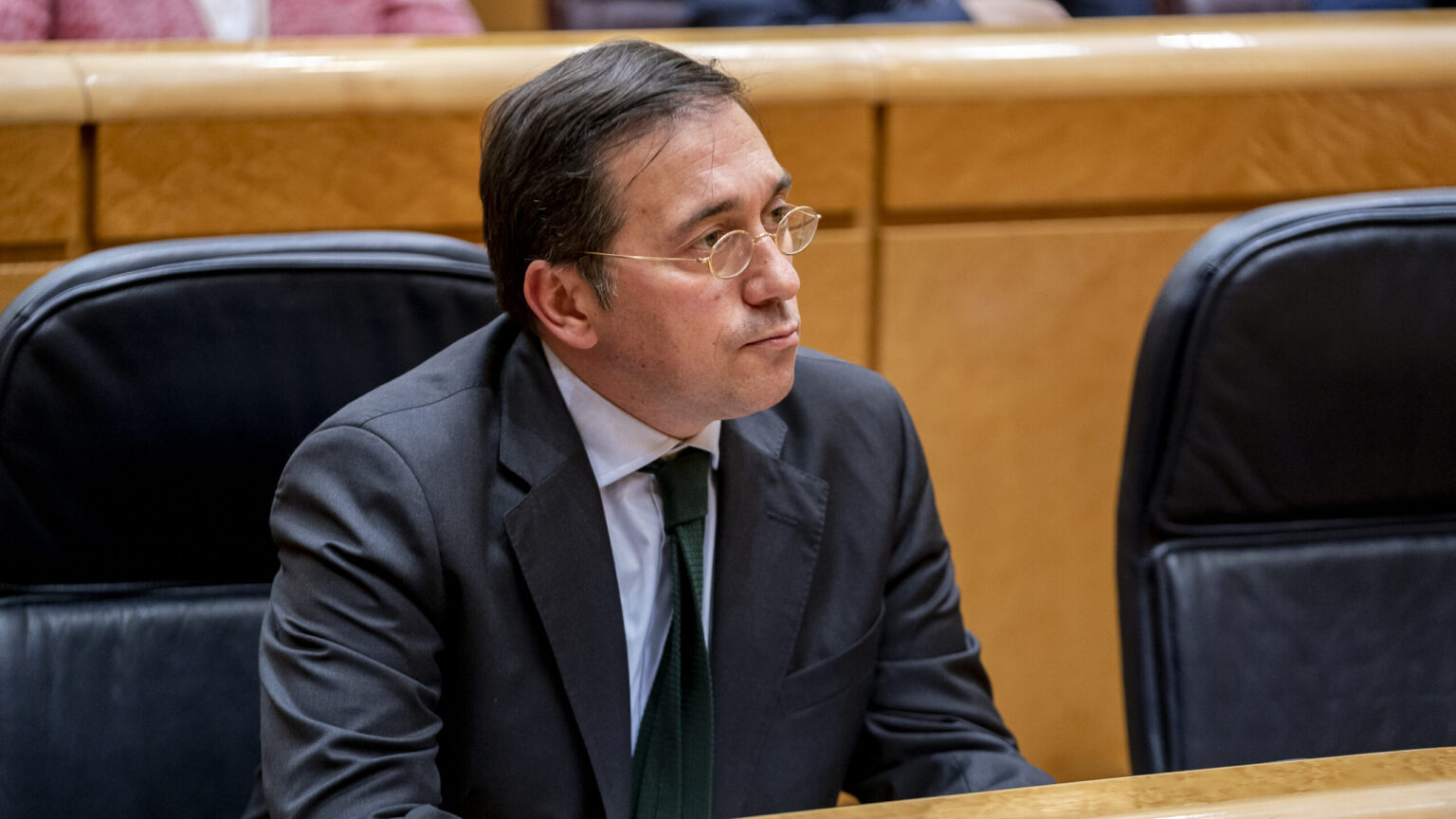 Albares anuncia una reunión entre España y Marruecos para debatir las aguas territoriales