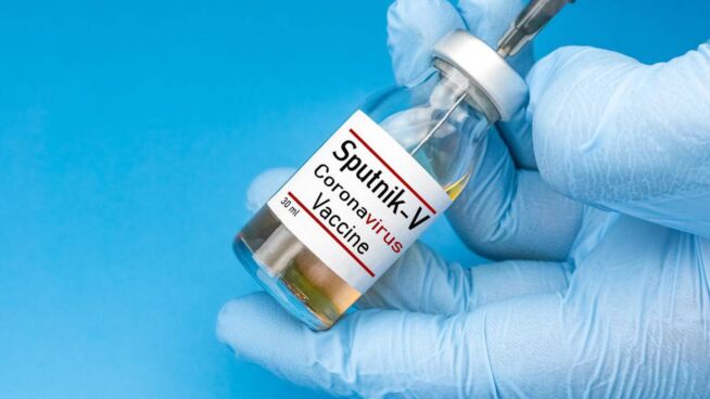 La OMS paraliza el aval de la vacuna rusa Sputnik por la guerra en Ucrania
