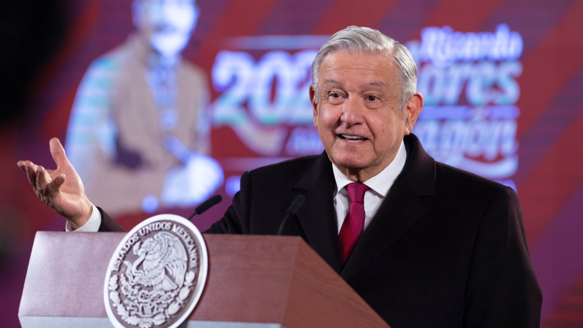 López Obrador: siempre en campaña