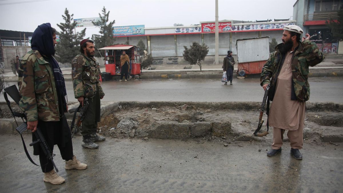 Los talibanes acusan a Pakistán de la muerte de 40 civiles por bombardeos en la frontera