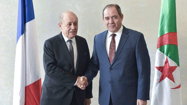 Francia también "reforzará su relación bilateral" con Argelia