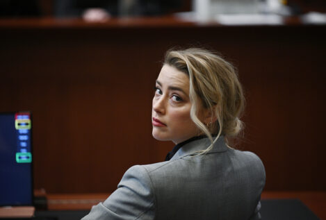 Amber Heard, tras perder el juicio:  «Es un atraso con respecto a la violencia contra las mujeres»