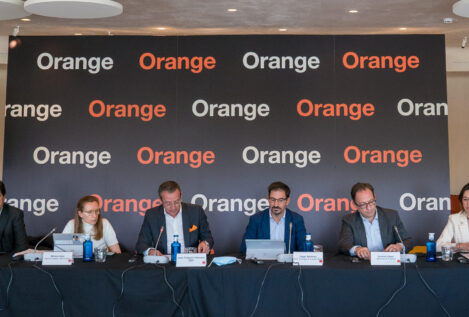 Orange cierra el acuerdo con Dazn para emitir la mitad de La Liga la próxima temporada