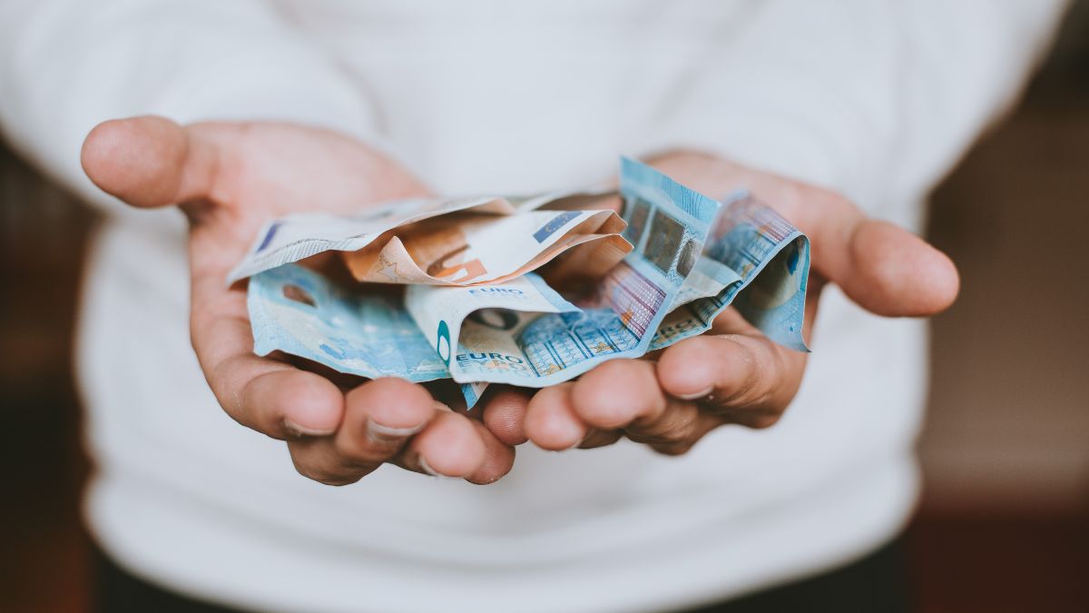 Donaciones, cómo funcionan y qué consecuencias fiscales conllevan