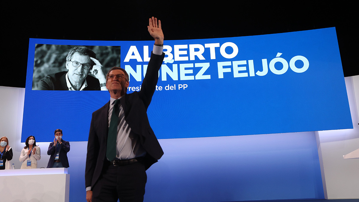 Feijóo es proclamado presidente del PP con el apoyo del 98% de los compromisarios
