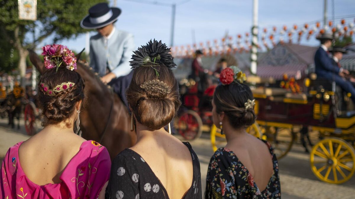 Sevilla se prepara para el reencuentro con su Feria de Abril dos años después