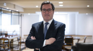 Garamendi se perfila como candidato único a las elecciones en la patronal CEOE