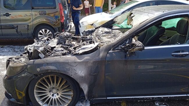 El presidente del PP en Barcelona denuncia el incendio de su coche en la Ciudad Condal