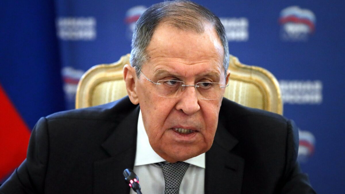 Lavrov acusa a la UE y a la OTAN de crear una coalición como Hitler para establecer una guerra contra Rusia